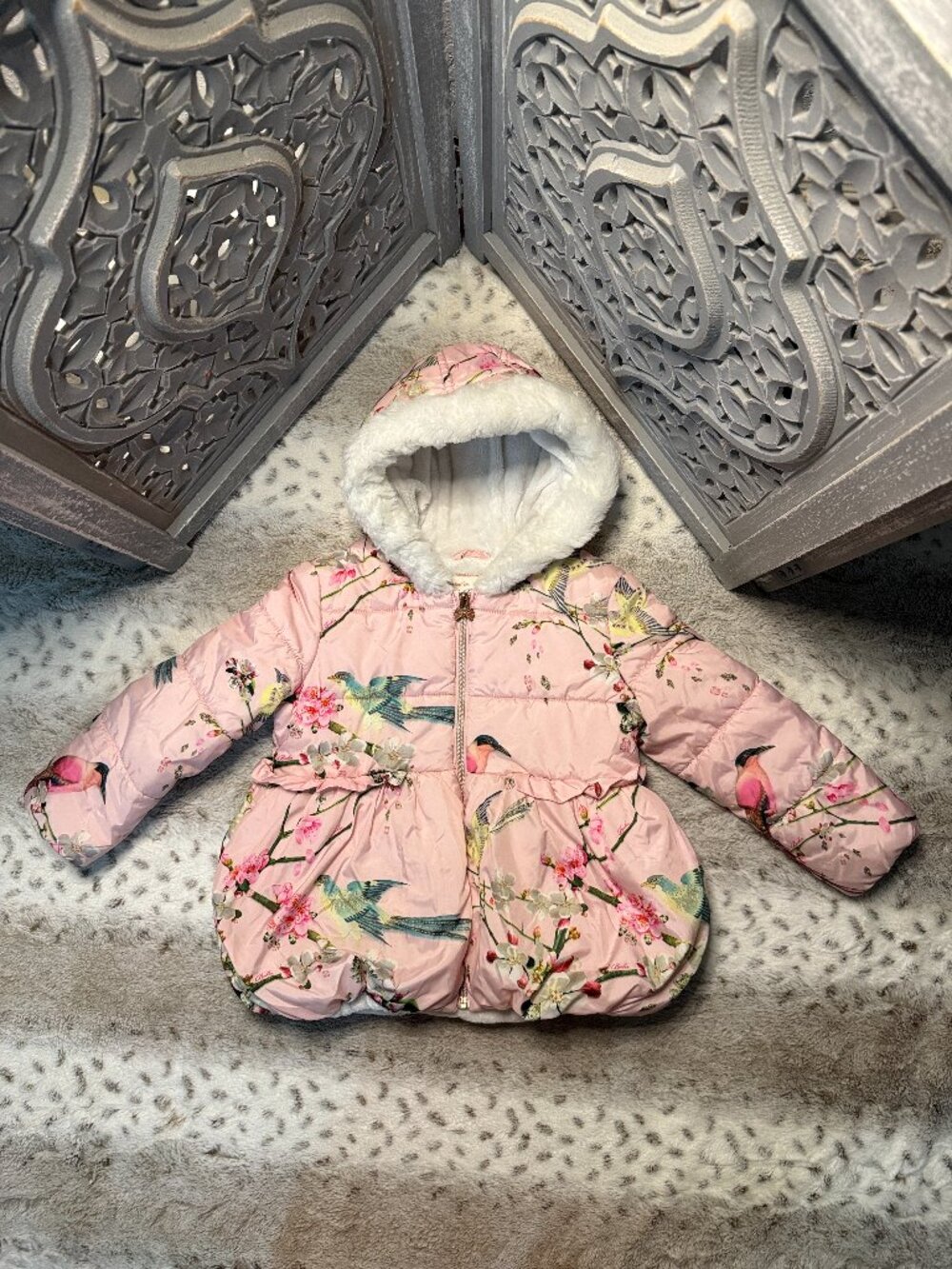 Ted Baker pink faux fur puffer vest girls 4T floral birds designer preschool